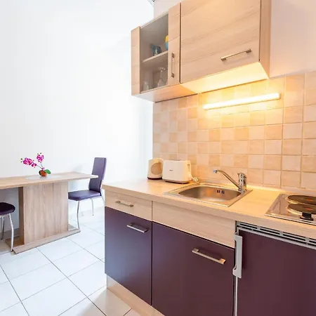 Radulj 아파트 고베다리